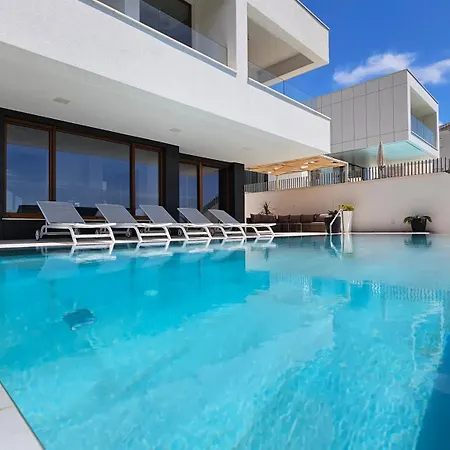 Hedone Villa *