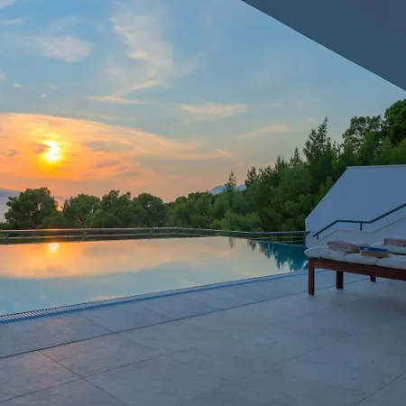 Hedone Villa *